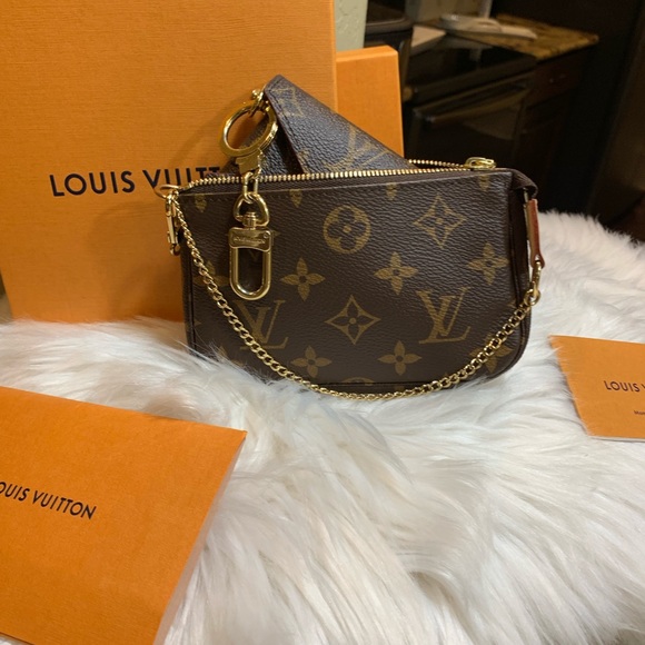 SOLD 💥HP💥Louis Vuitton Mini Pochette part 2 - Picture 4 of 8